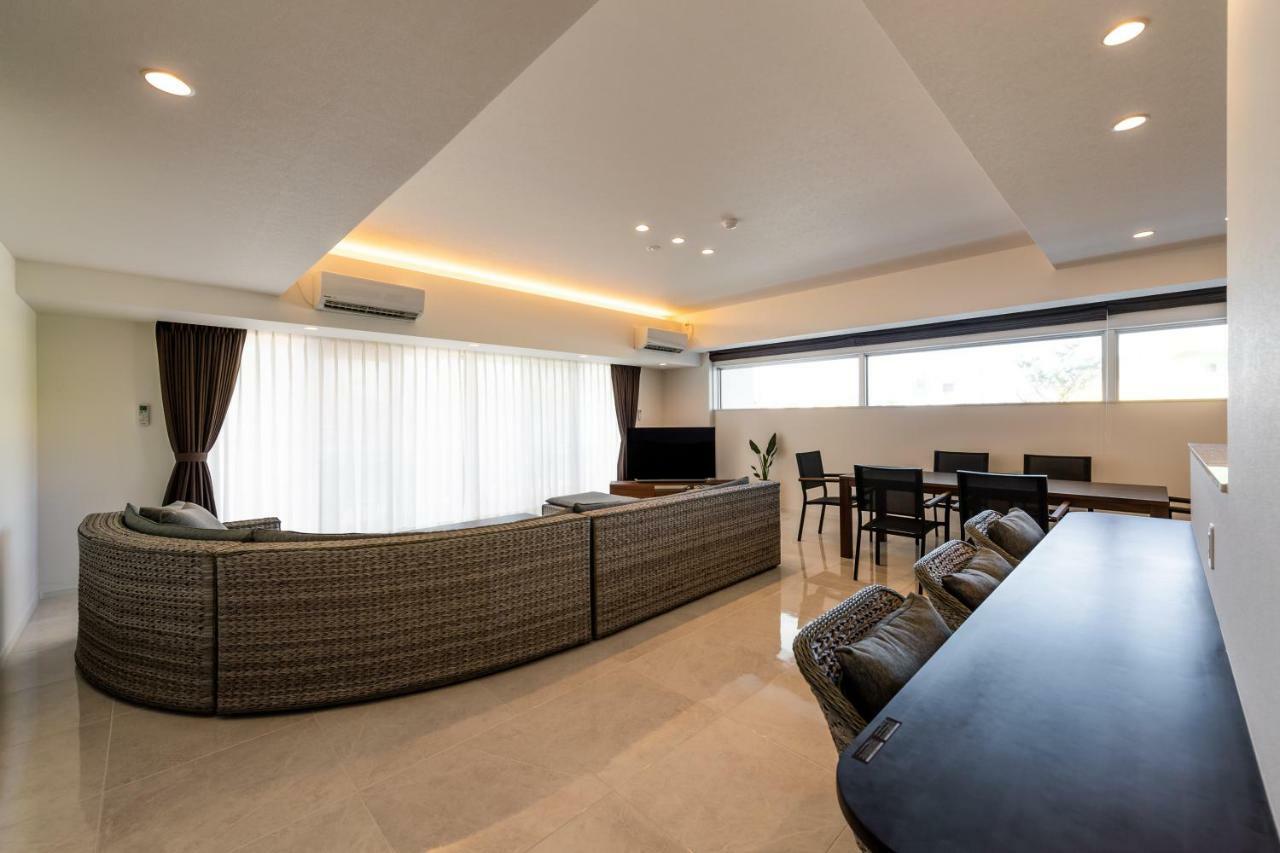 Condo Royal Ryu Kyu Chatan Ngoại thất bức ảnh