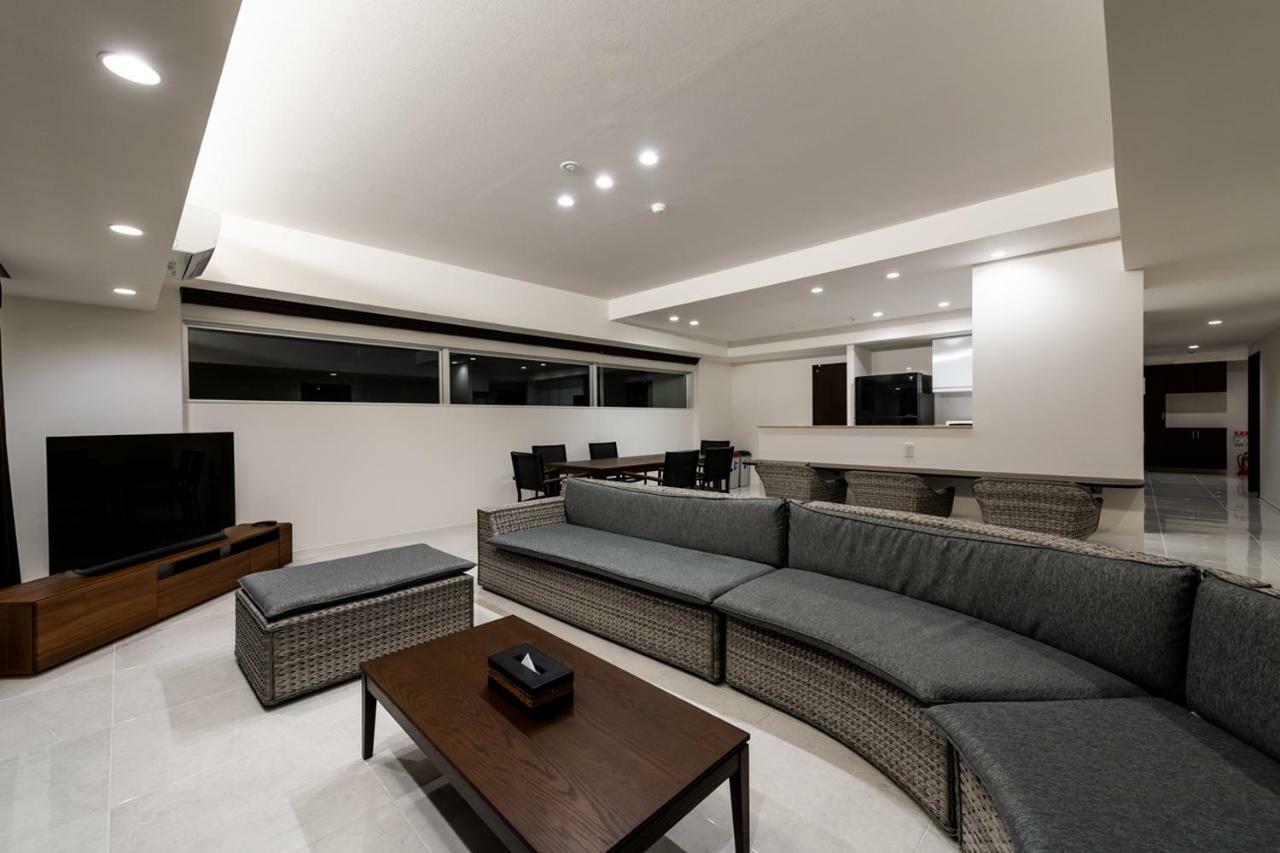 Condo Royal Ryu Kyu Chatan Ngoại thất bức ảnh